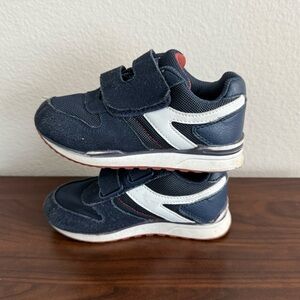 Cat & Jack Kids Navy and White Sneakers